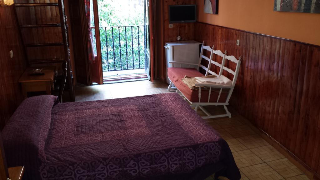 Hostal Rico Madrid Pokoj fotografie