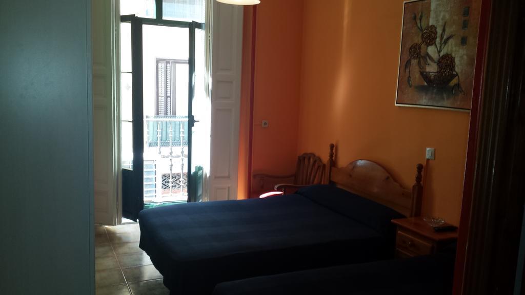 Hostal Rico Madrid Exteriér fotografie