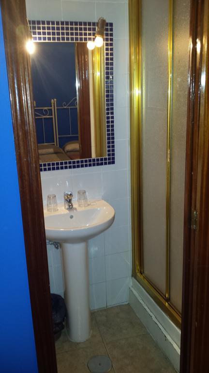 Hostal Rico Madrid Exteriér fotografie