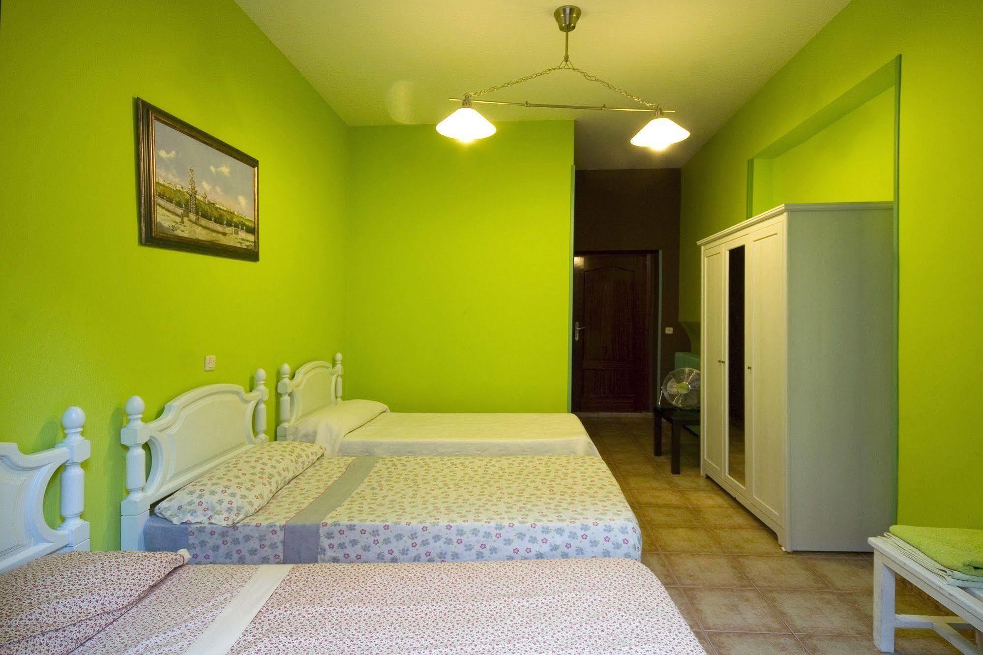 Hostal Rico Madrid Exteriér fotografie